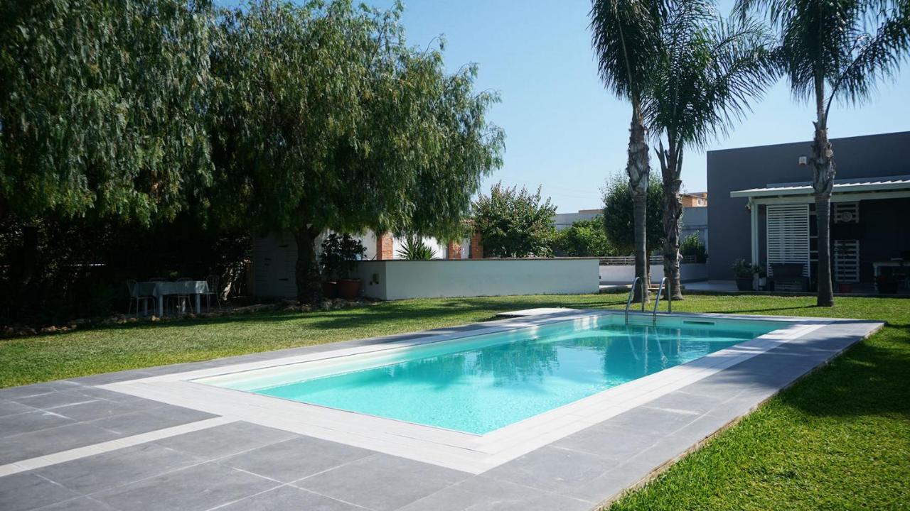 Dependance In Villa Con Piscina Syrakus Exterior foto